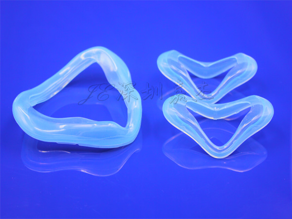 硅膠制品怎么進行除塵管理？